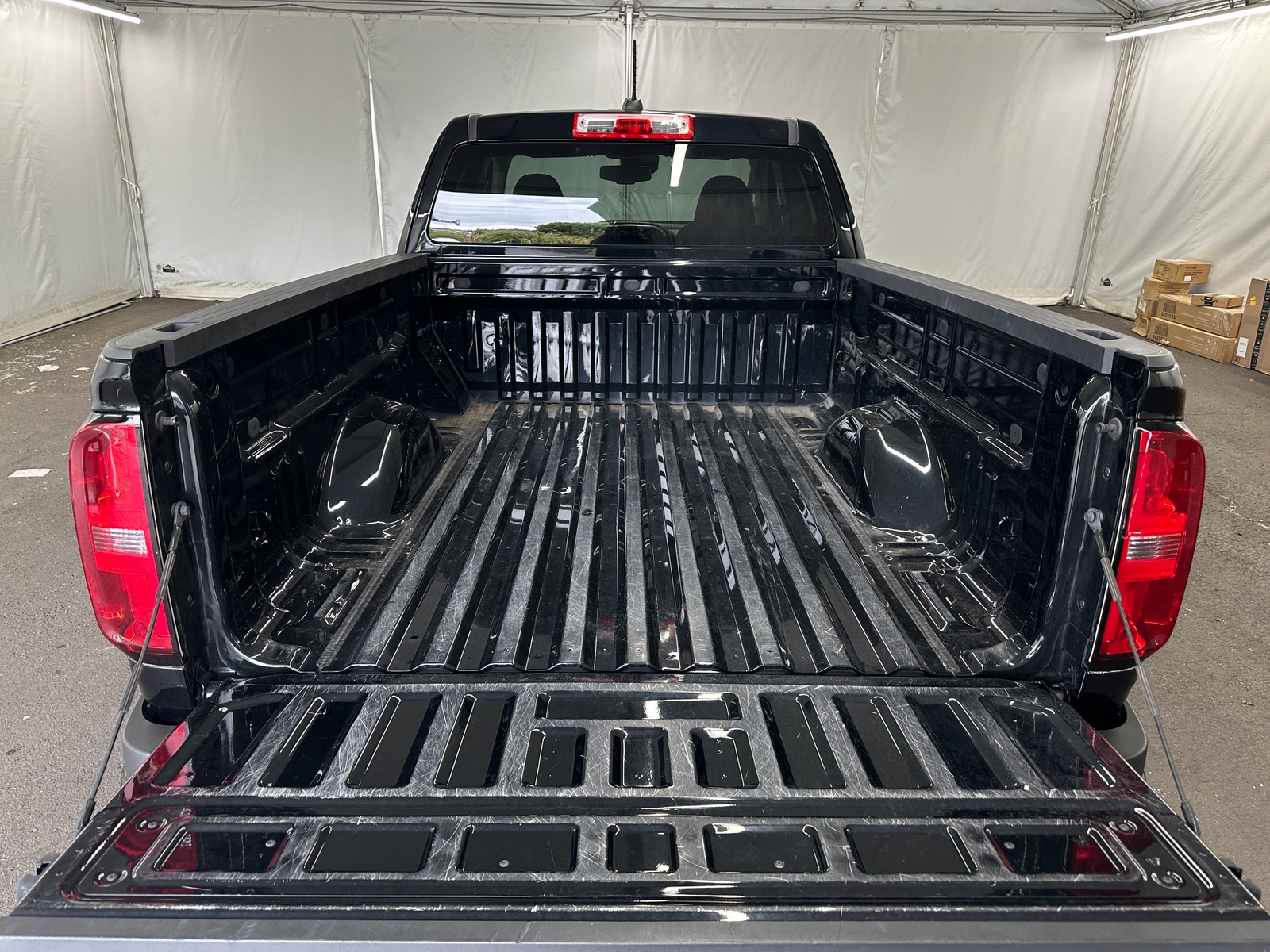 Thumbnail: 2022 Chevrolet Colorado - 6