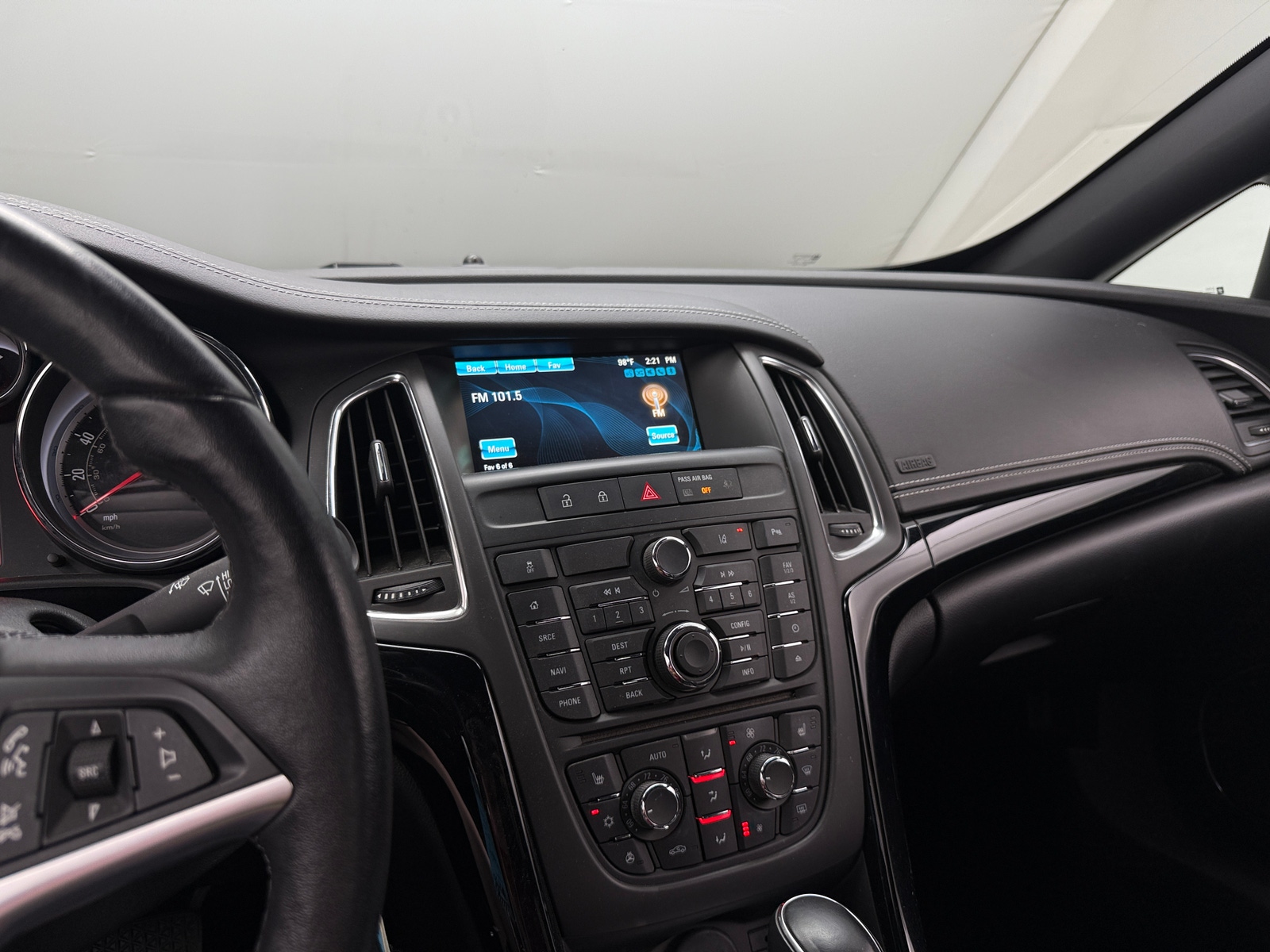Thumbnail: 2018 Buick Cascada - 3