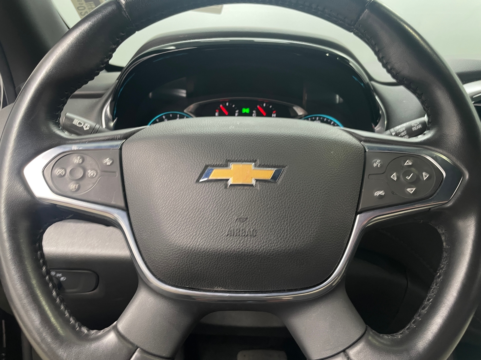 Thumbnail: 2022 Chevrolet Traverse - 5