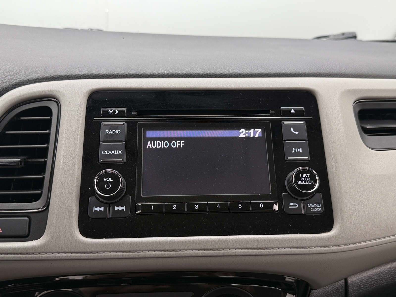 Thumbnail: 2016 Honda HR-V - 4