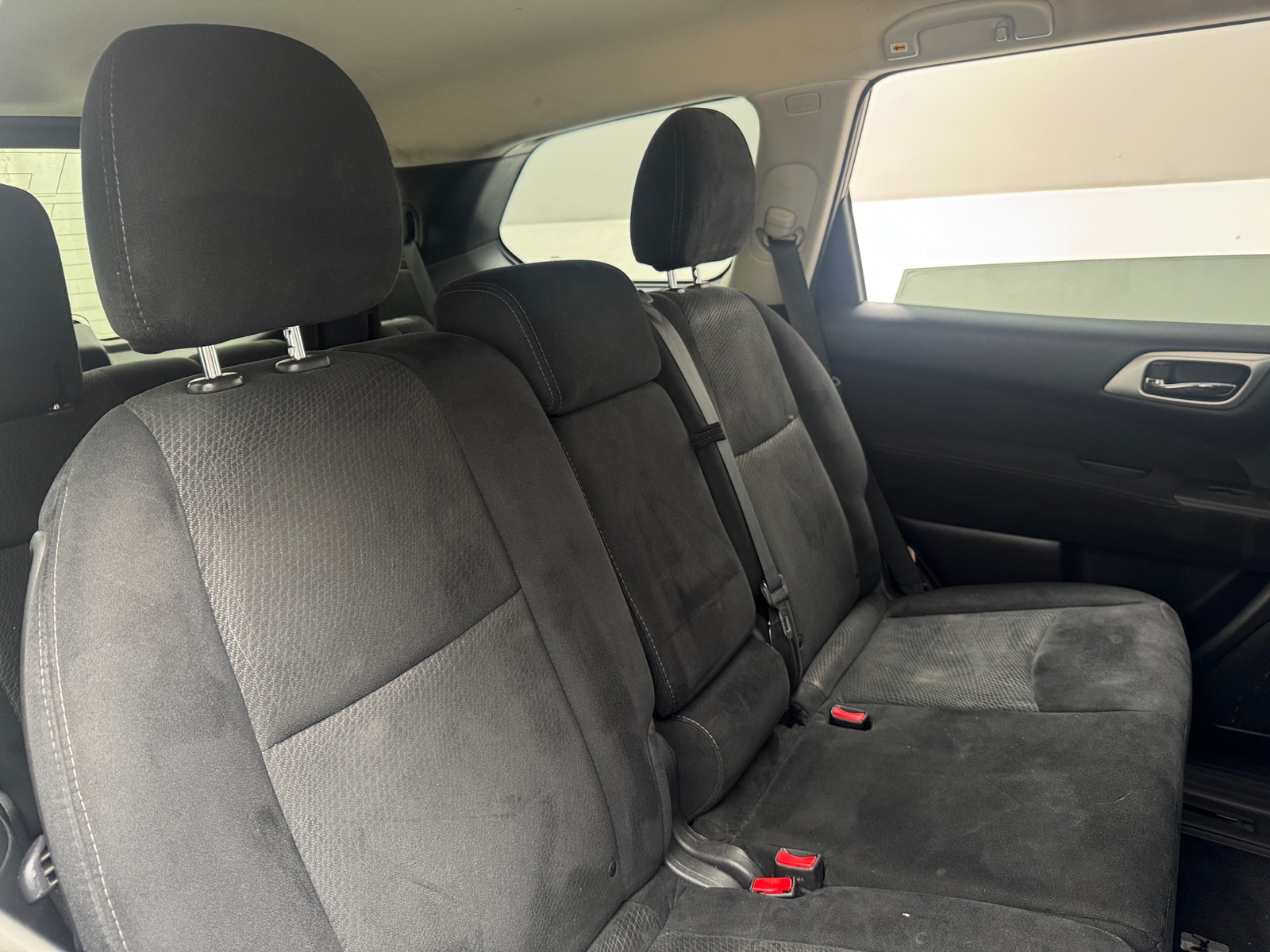 Thumbnail: 2015 Nissan Pathfinder - 6