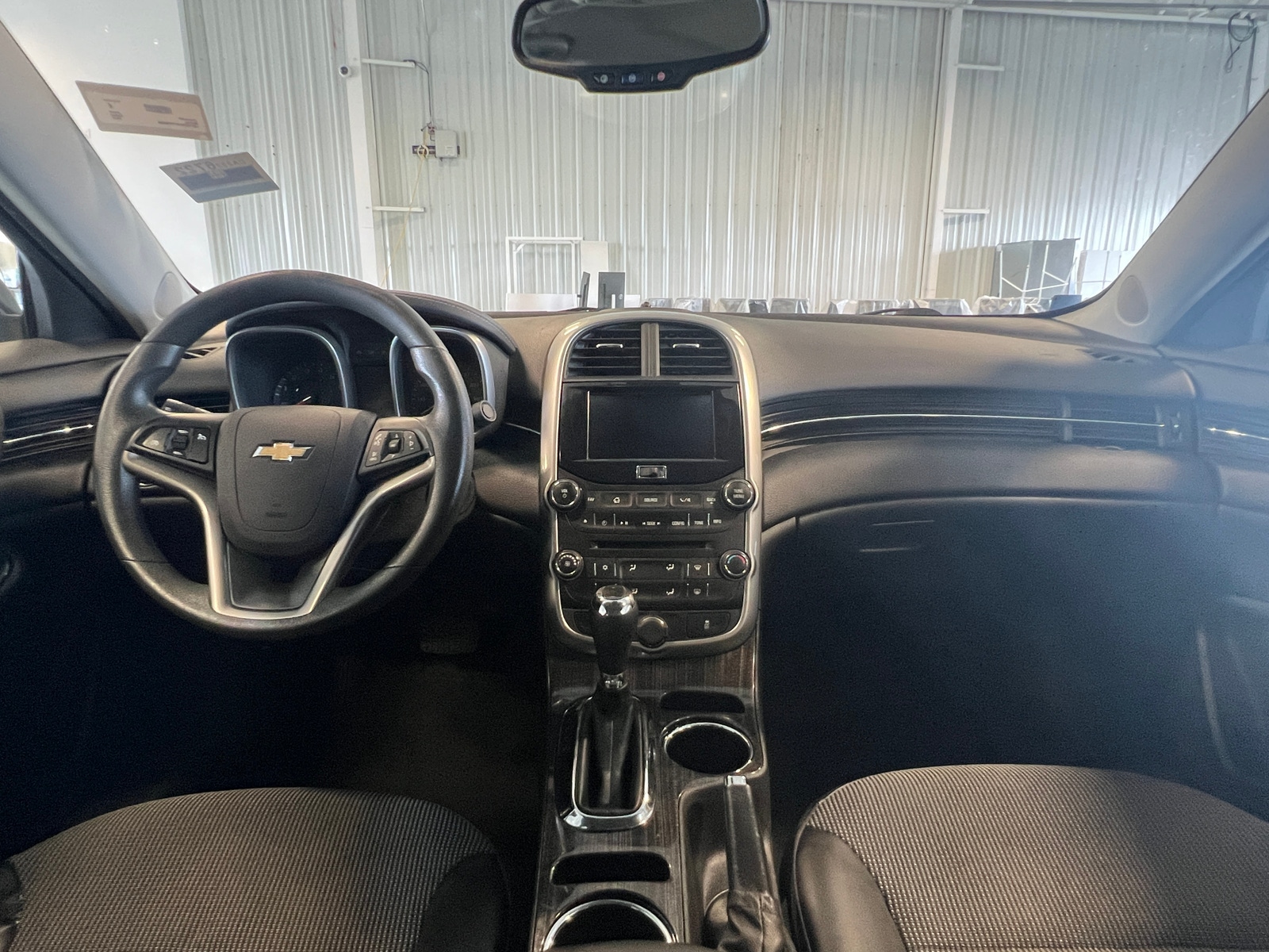 Thumbnail: 2015 Chevrolet Malibu - 2