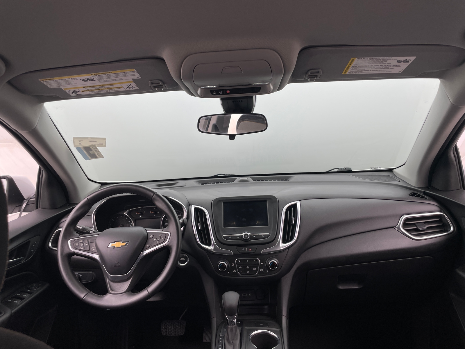 Thumbnail: 2022 Chevrolet Equinox - 3