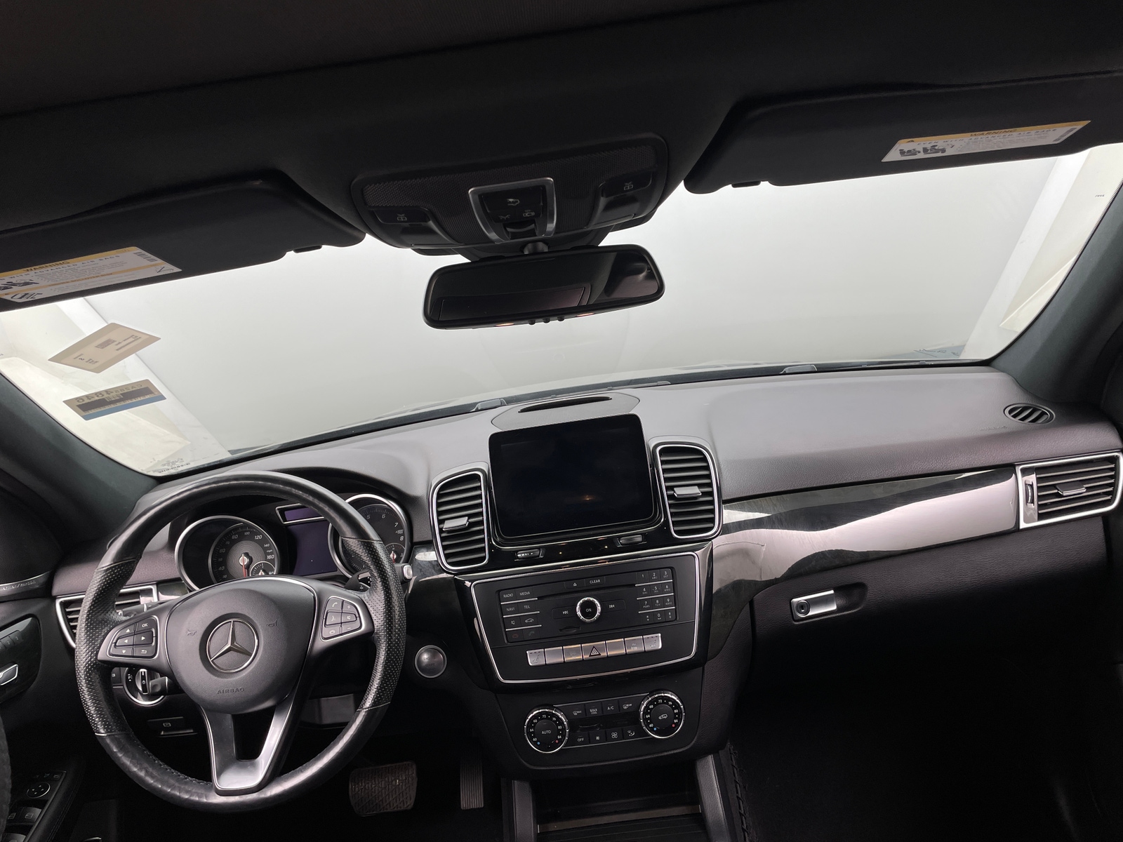 Thumbnail: 2017 Mercedes-Benz GLE - 2