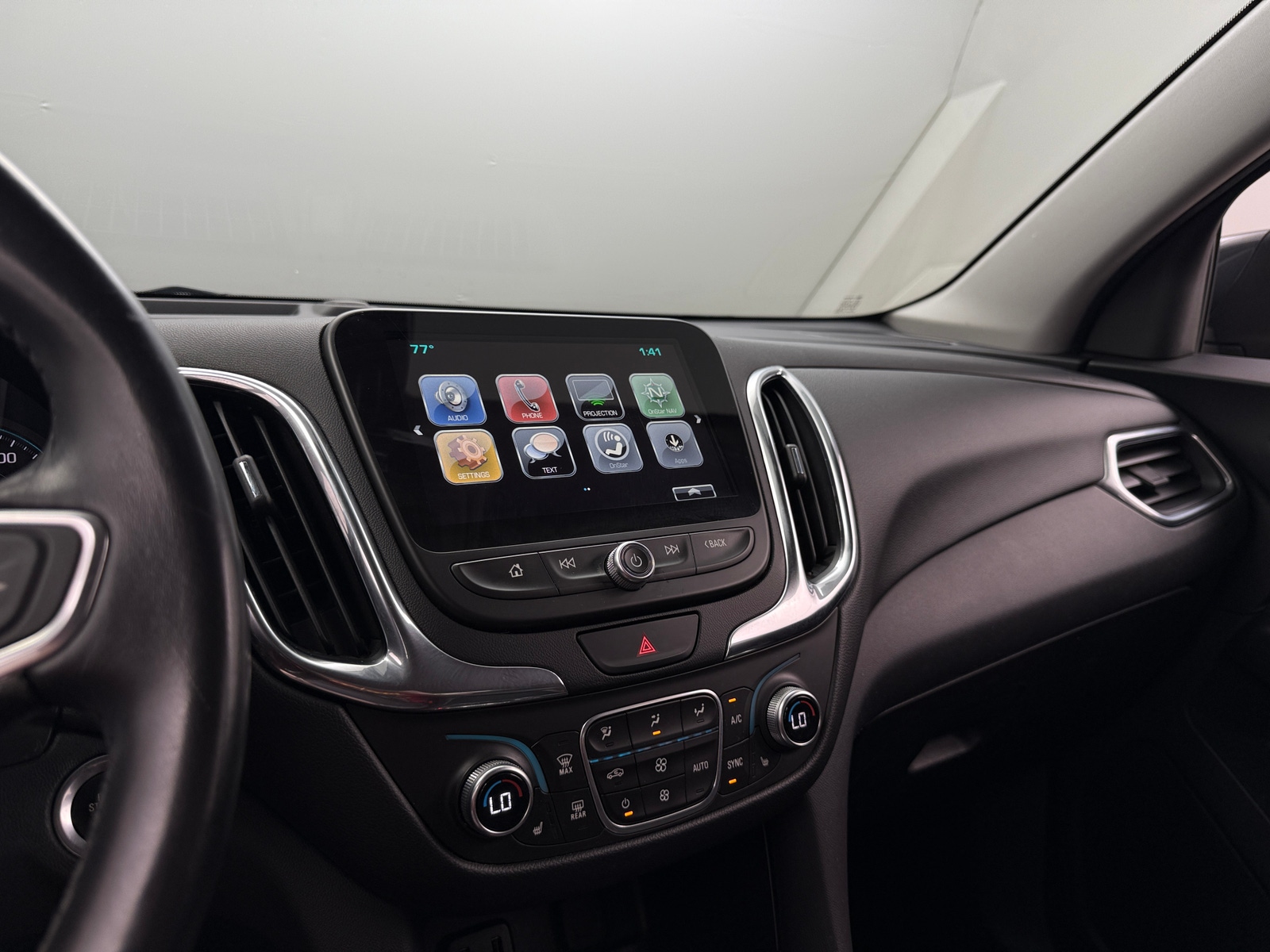 Thumbnail: 2018 Chevrolet Equinox - 4