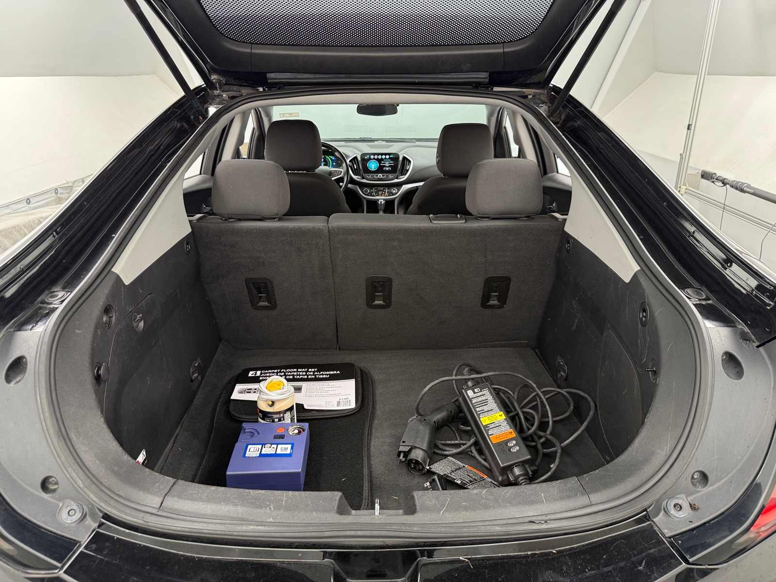 Thumbnail: 2018 Chevrolet Volt - 7