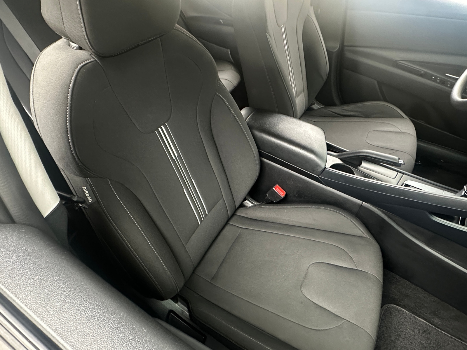 Thumbnail: 2022 Hyundai Elantra - 2
