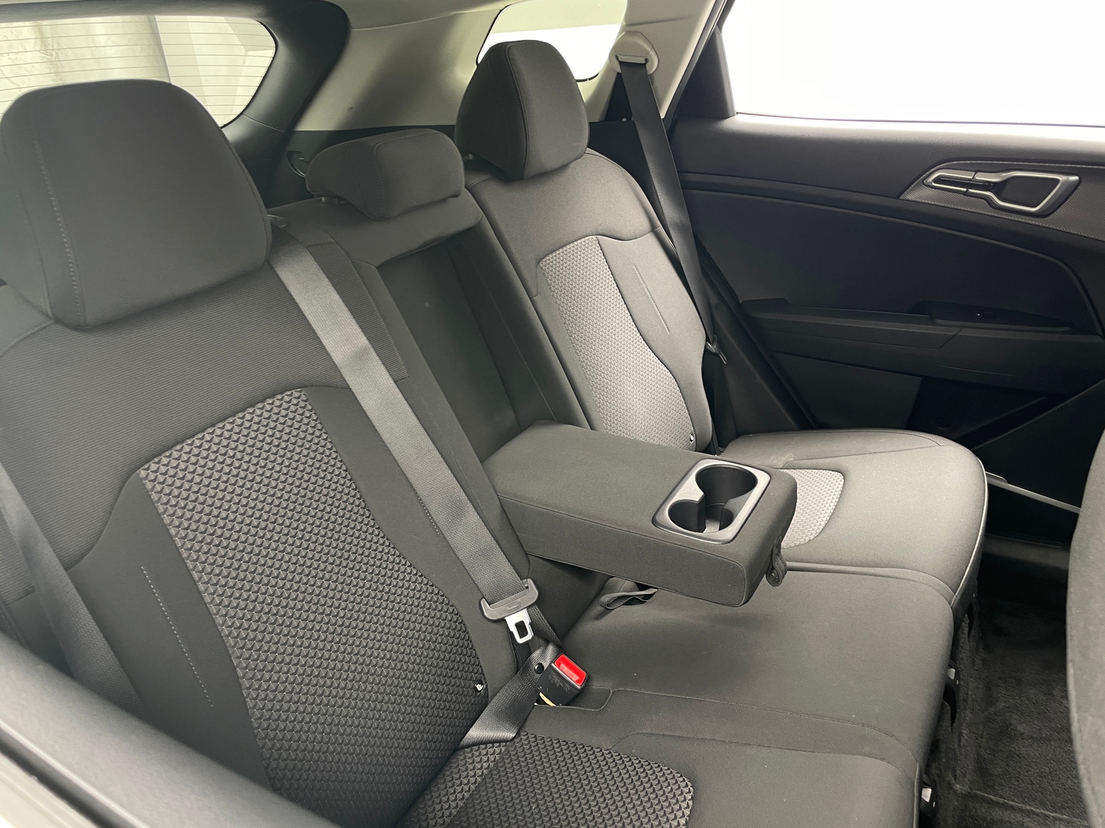 Thumbnail: 2023 Kia Sportage - 6