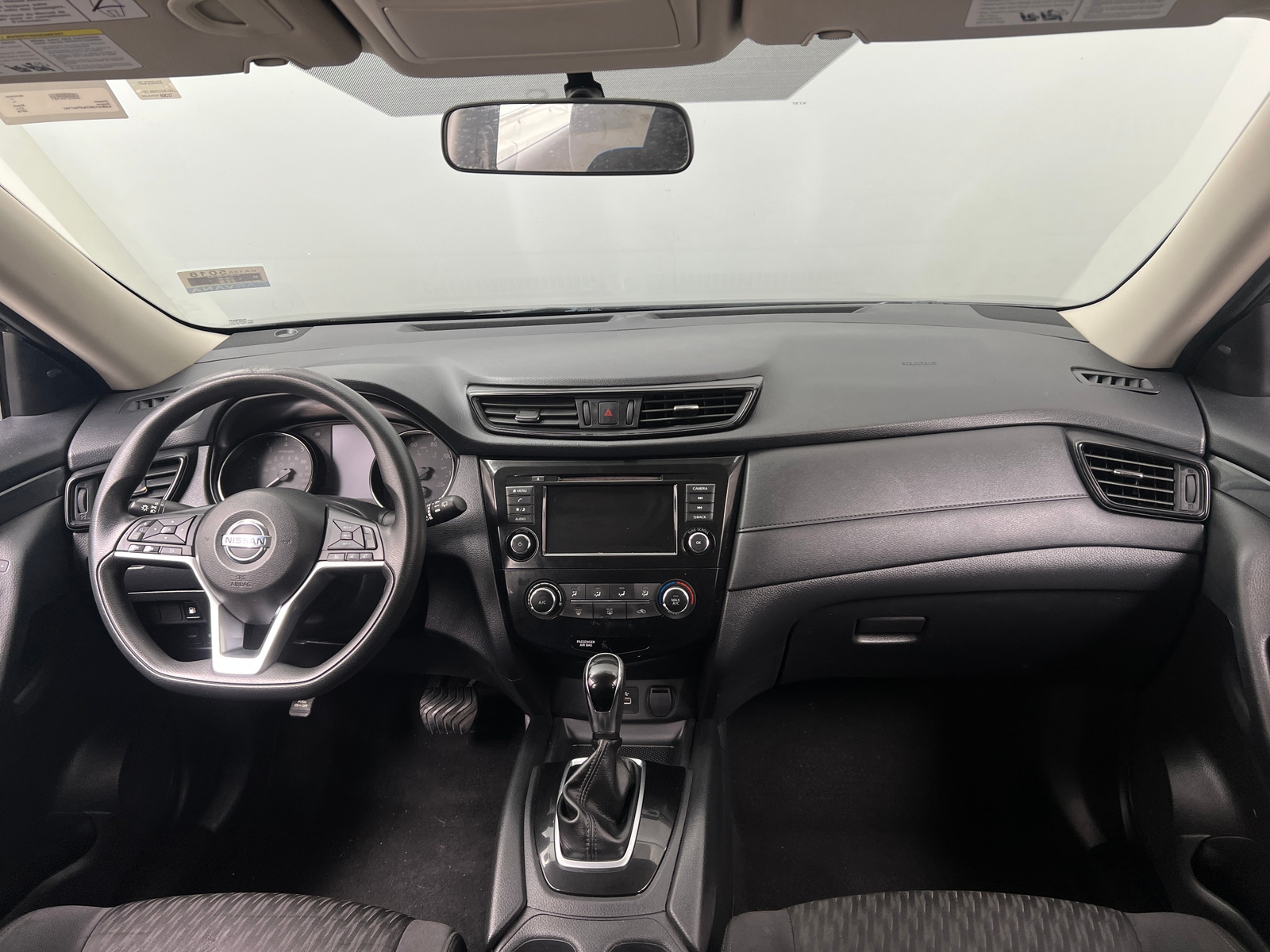 Thumbnail: 2018 Nissan Rogue - 3