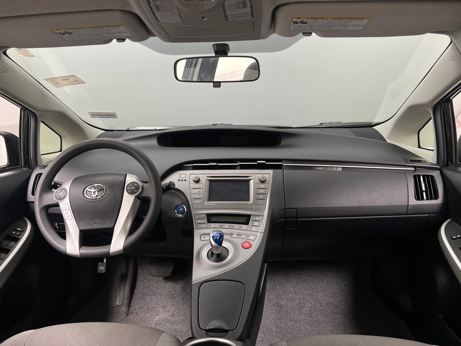 Thumbnail: 2015 Toyota Prius - 3