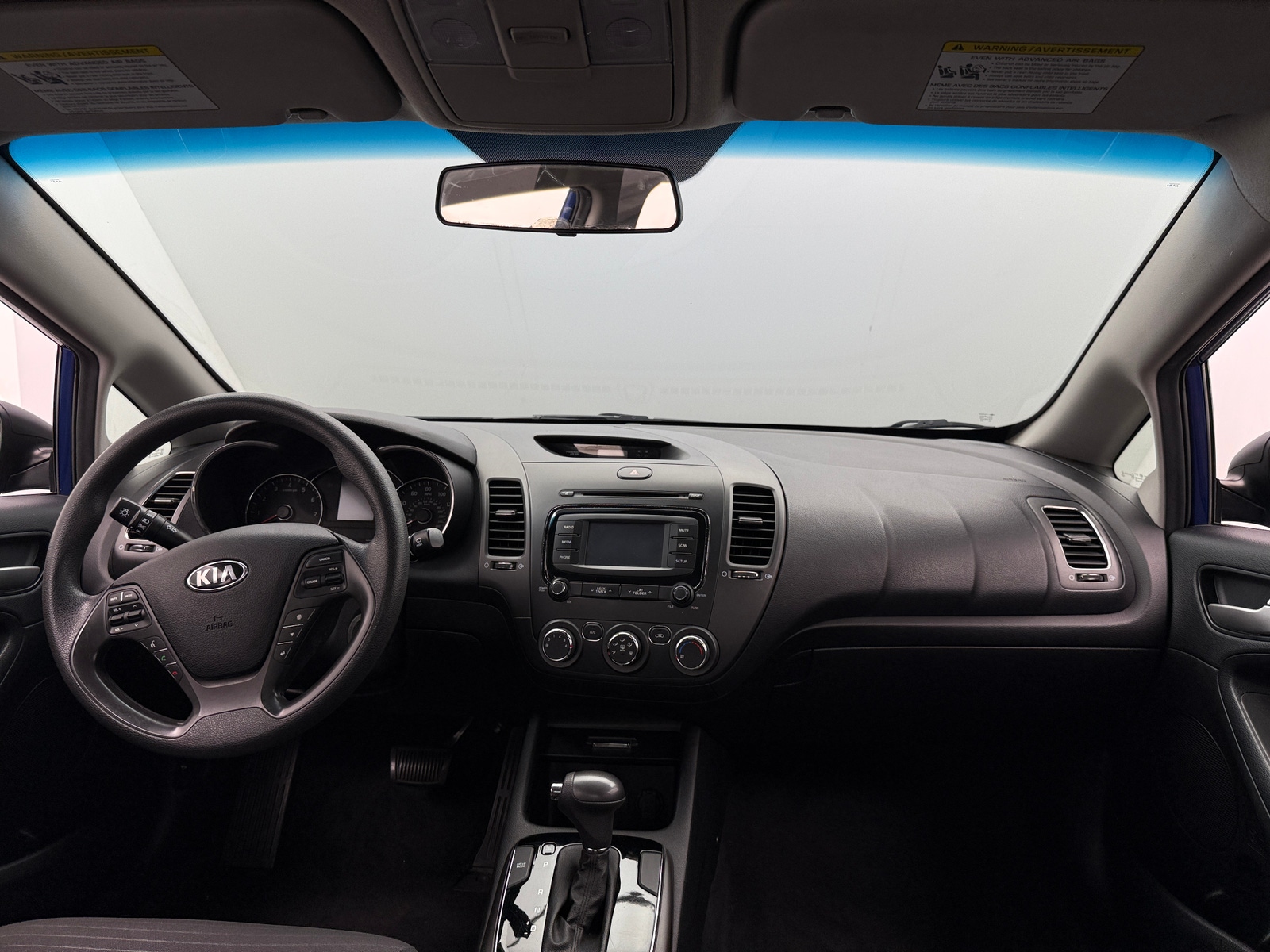 Thumbnail: 2017 Kia Forte - 3