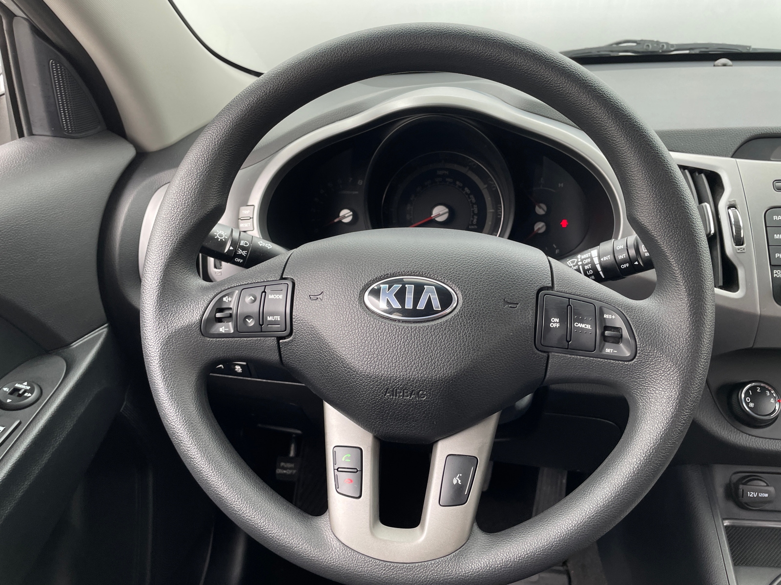 Thumbnail: 2016 Kia Sportage - 5