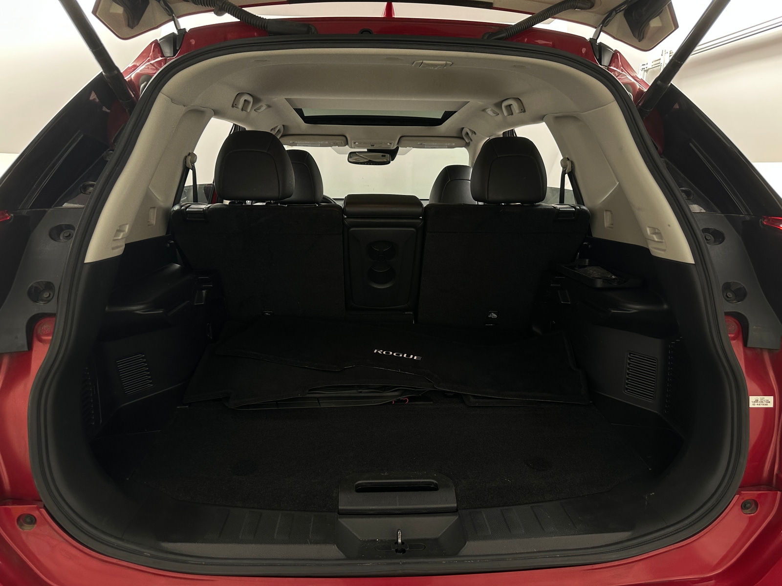 Thumbnail: 2017 Nissan Rogue - 6