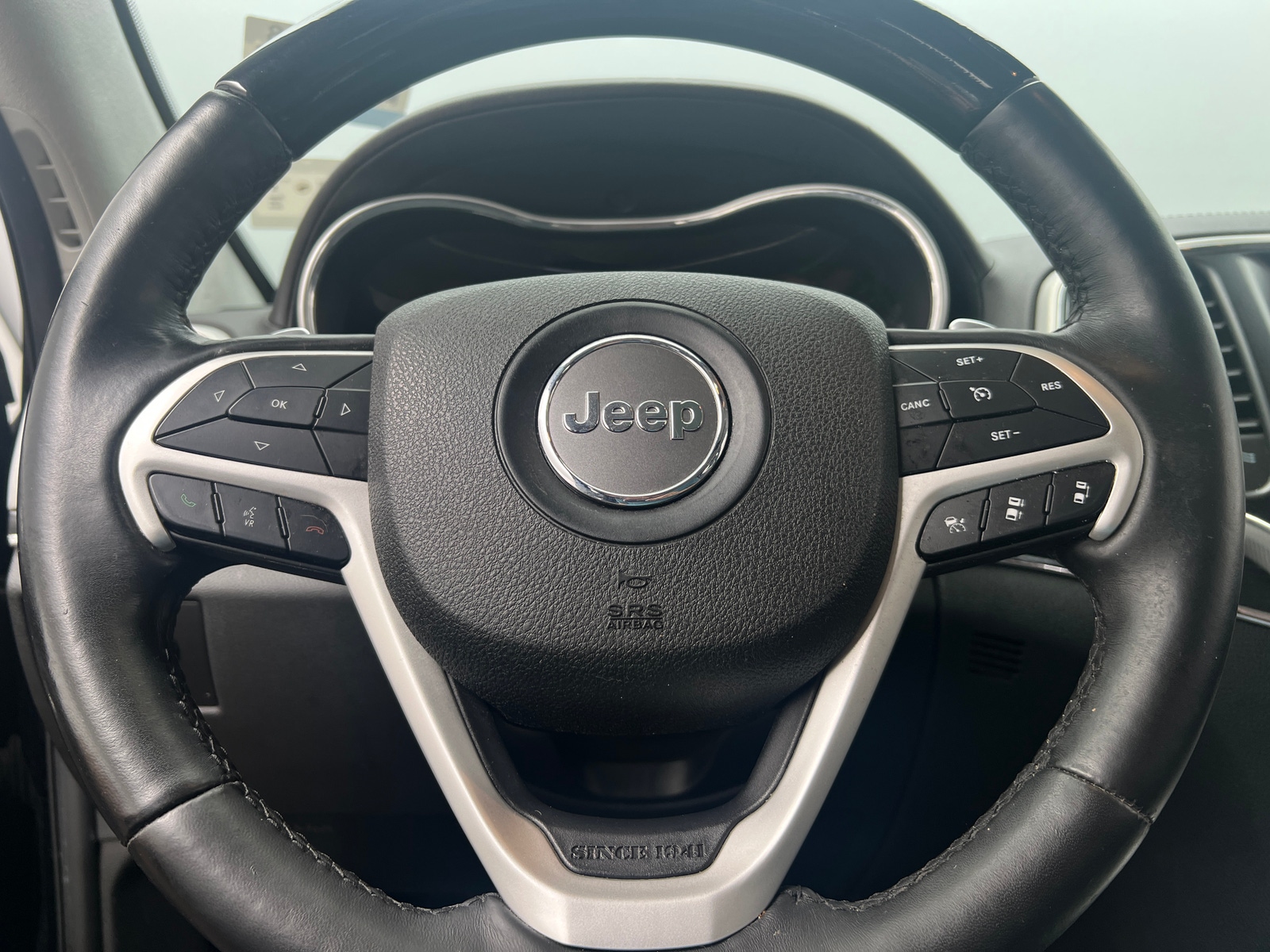 Thumbnail: 2018 Jeep Grand Cherokee - 4