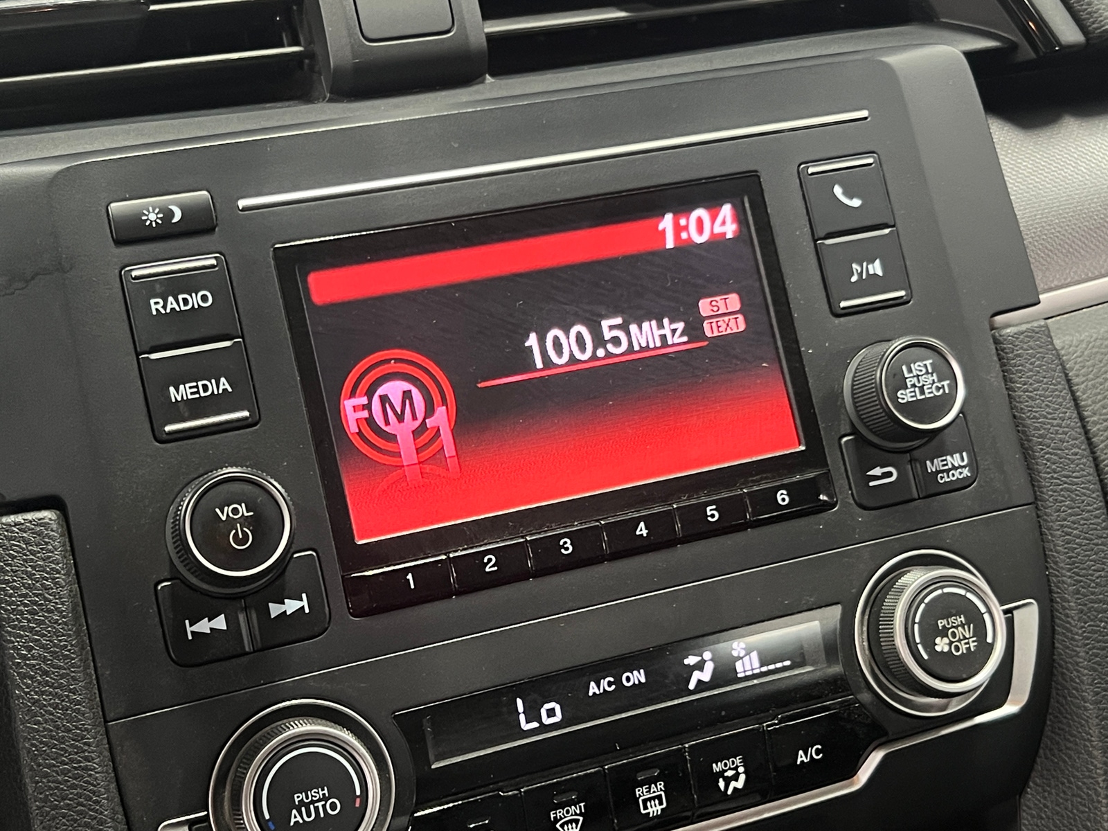 Thumbnail: 2016 Honda Civic - 4