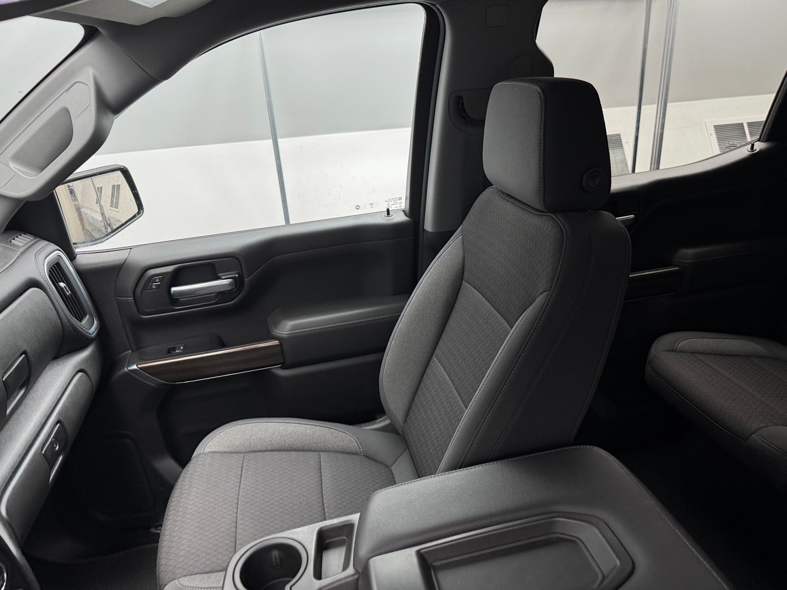 Thumbnail: 2021 Chevrolet Silverado 1500 - 2