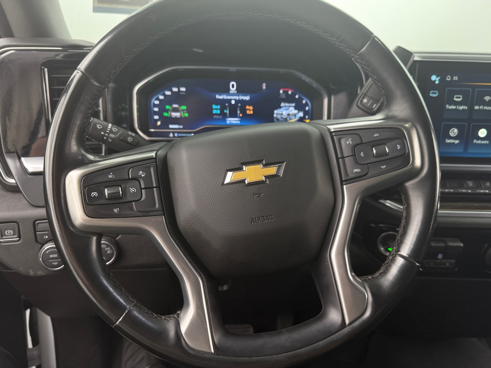 Thumbnail: 2024 Chevrolet Silverado 2500 - 5