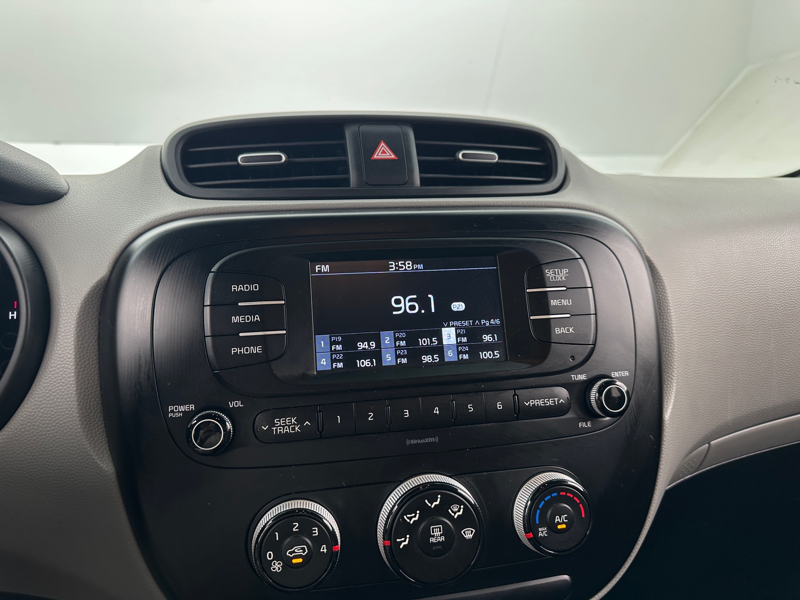 Thumbnail: 2018 Kia Soul - 4