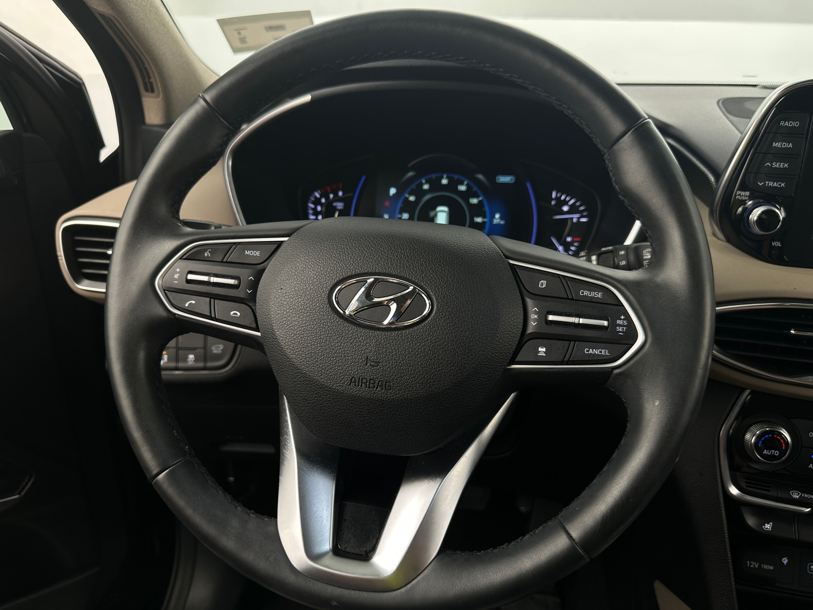 Thumbnail: 2020 Hyundai Santa Fe - 4