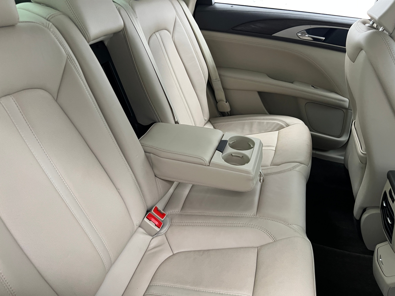 Thumbnail: 2017 Lincoln MKZ - 5