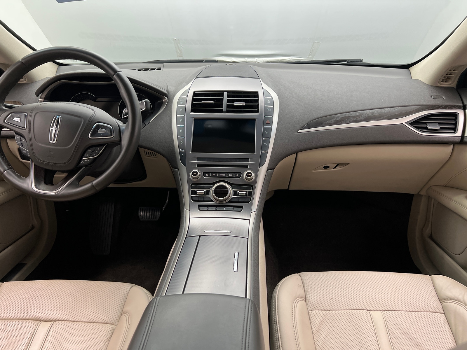 Thumbnail: 2017 Lincoln MKZ - 2
