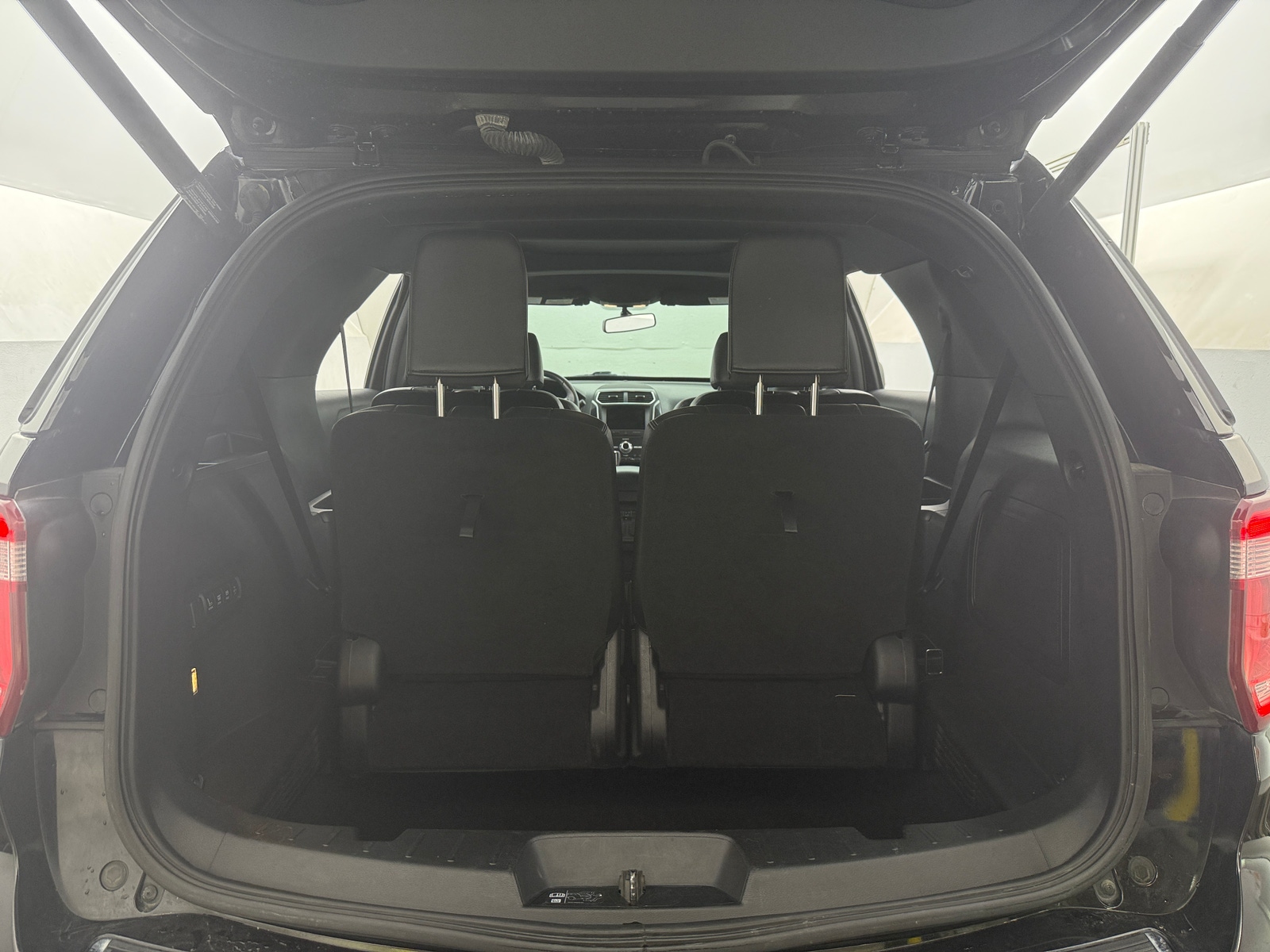 Thumbnail: 2019 Ford Explorer - 6