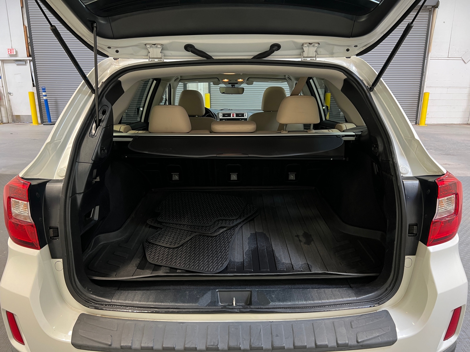 Thumbnail: 2017 Subaru Outback - 6