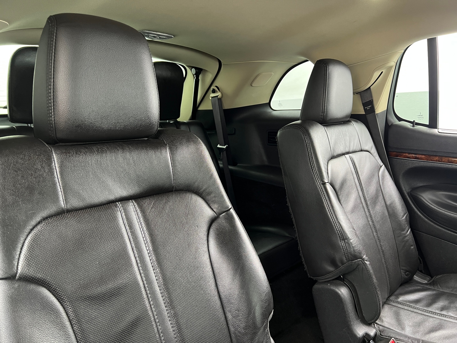 Thumbnail: 2016 Lincoln MKT - 5