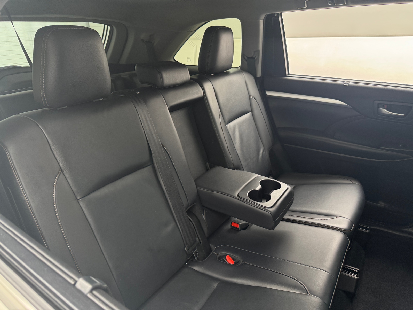 Thumbnail: 2019 Toyota Highlander - 5