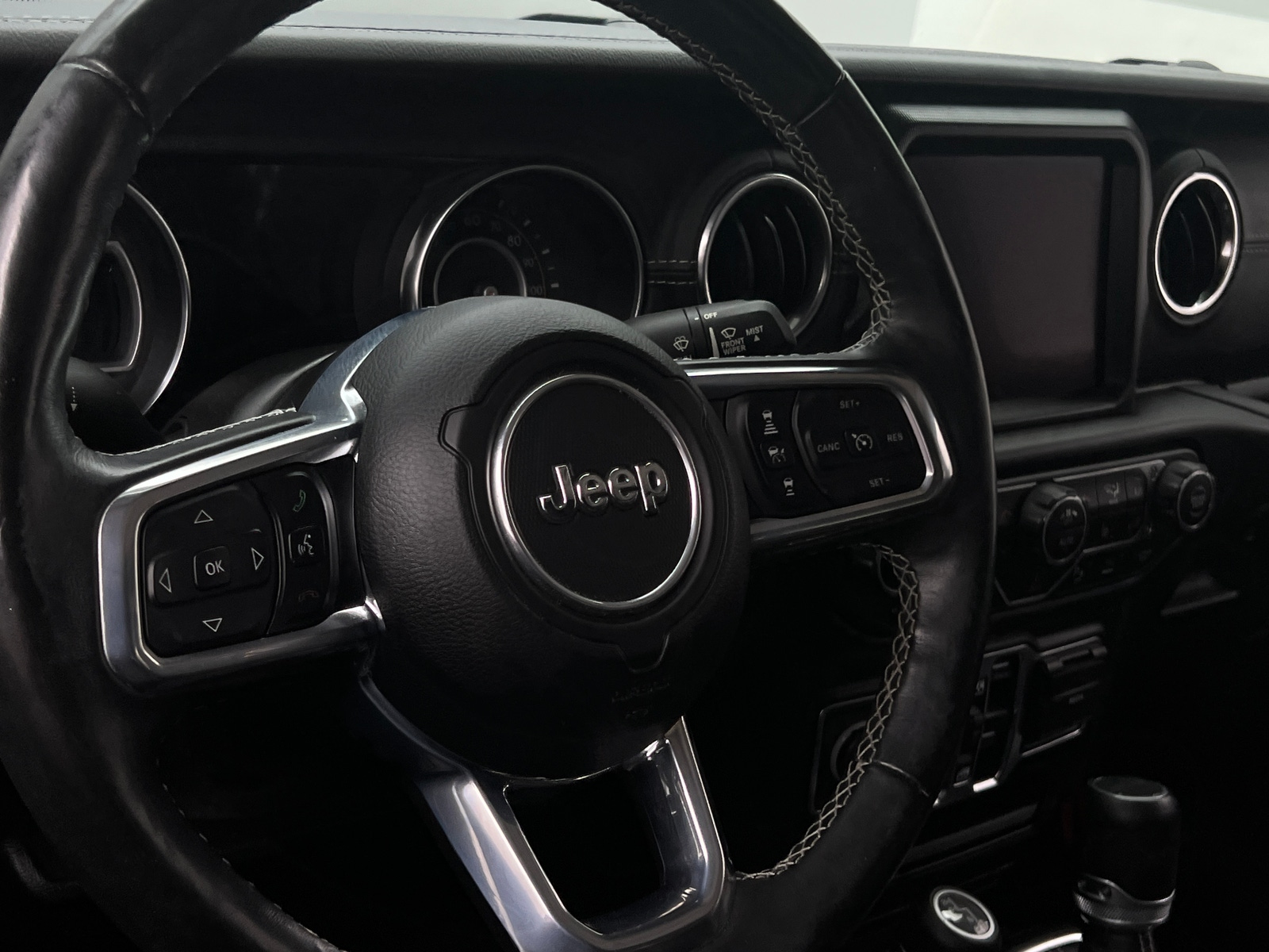 Thumbnail: 2021 Jeep Gladiator - 4