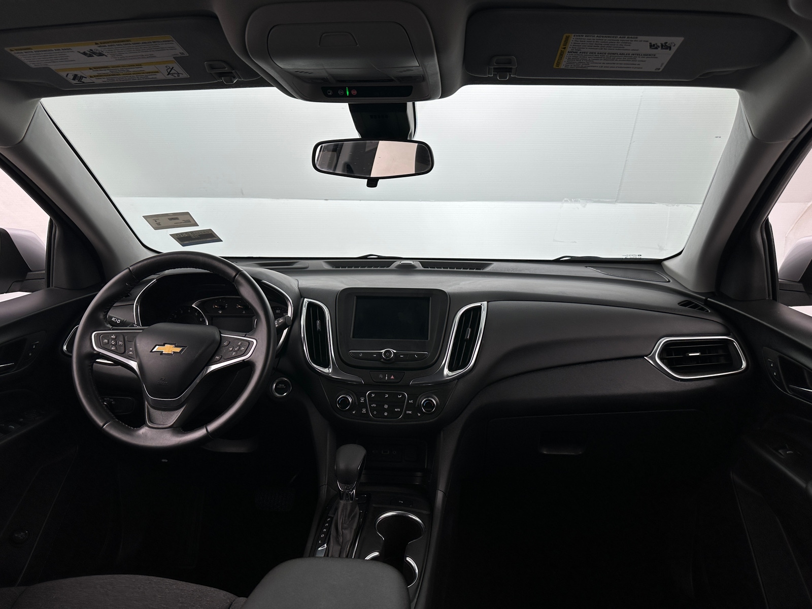 Thumbnail: 2022 Chevrolet Equinox - 3