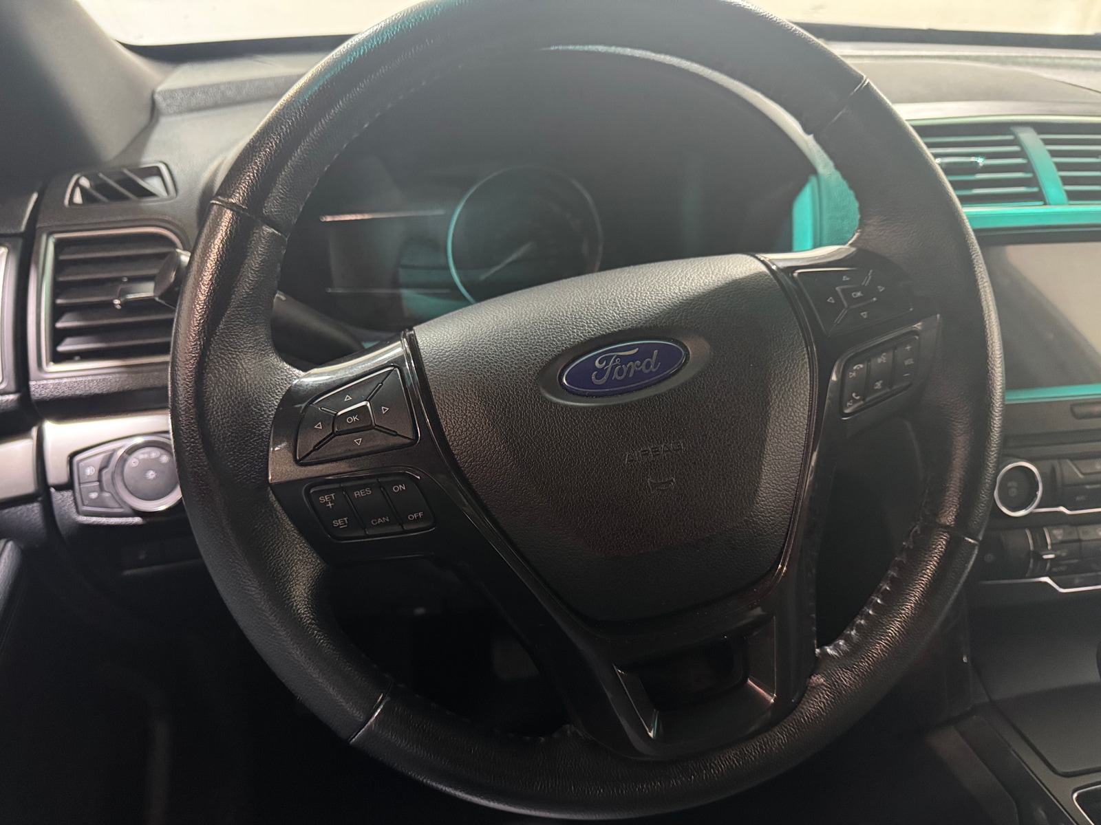 Thumbnail: 2018 Ford Explorer - 4