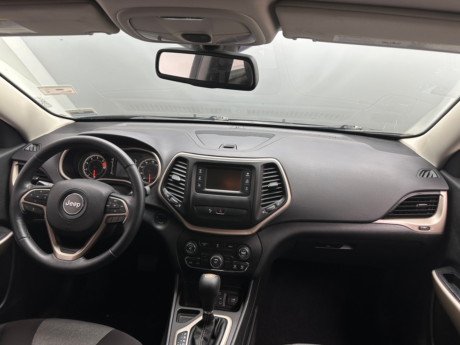 Thumbnail: 2018 Jeep Cherokee - 3