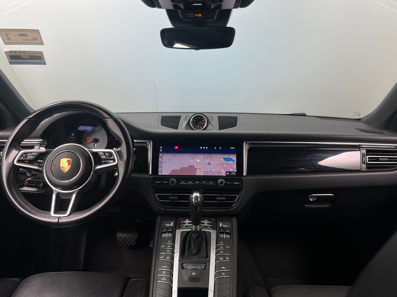 Thumbnail: 2021 Porsche Macan - 2
