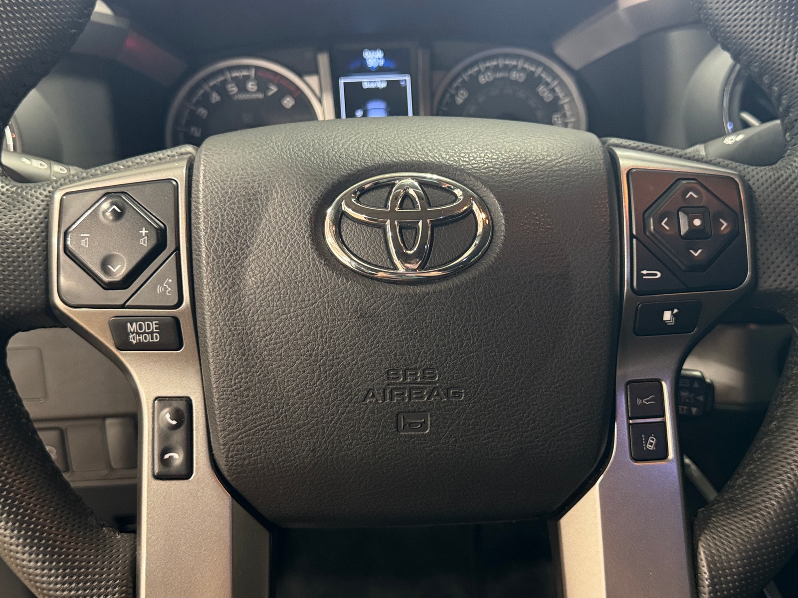Thumbnail: 2022 Toyota Tacoma - 5