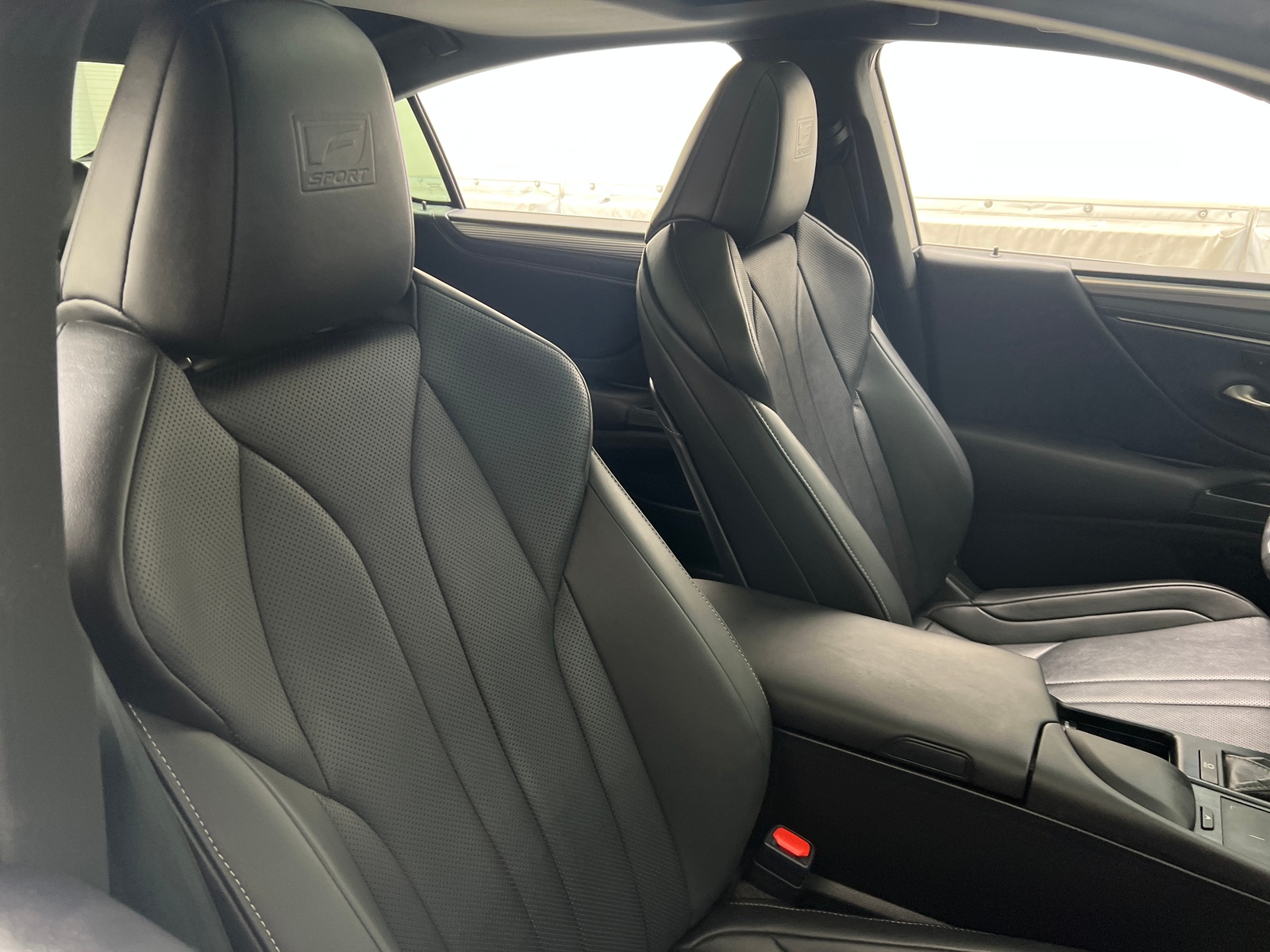 Thumbnail: 2020 Lexus ES - 2