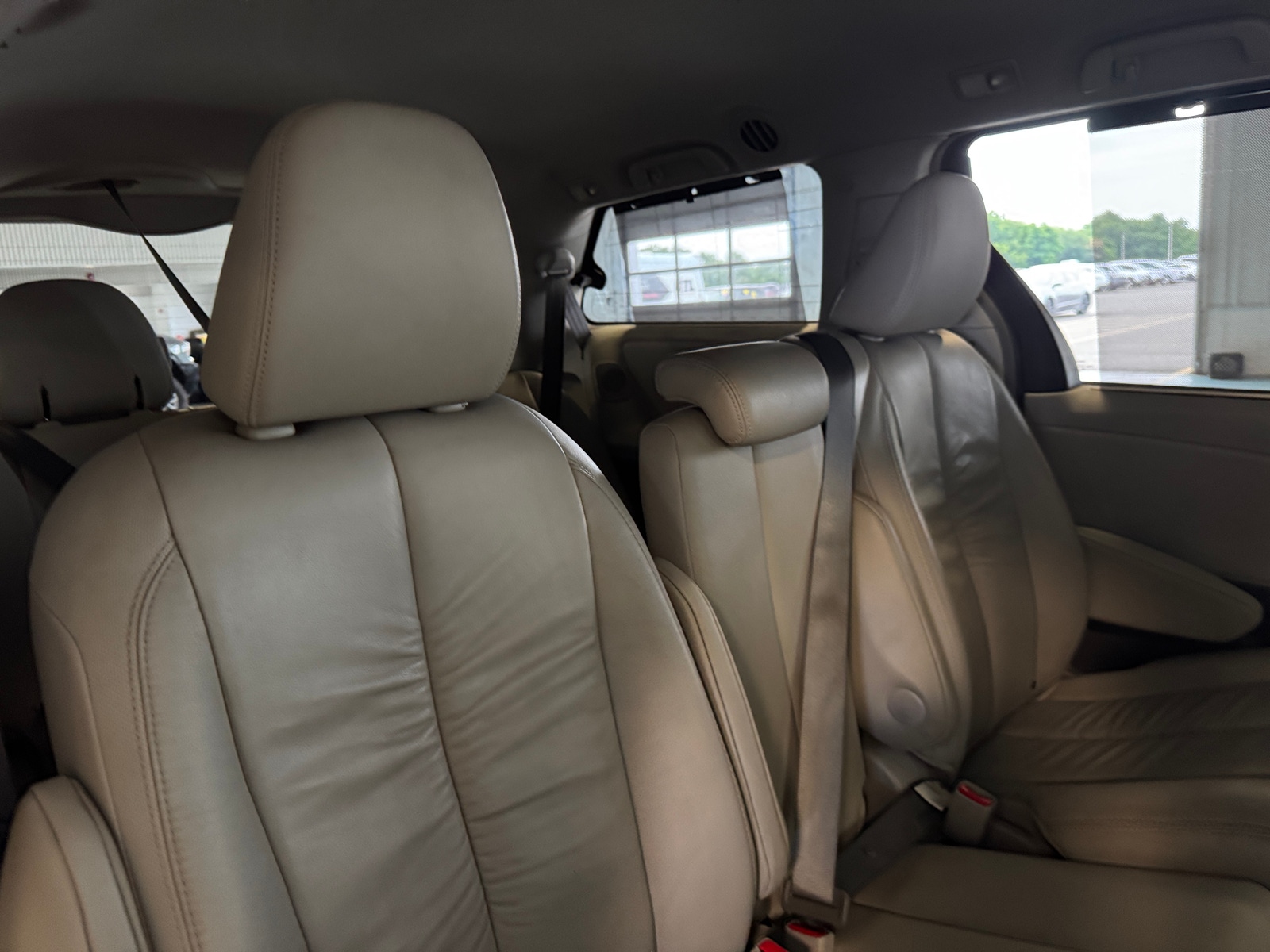 Thumbnail: 2012 Toyota Sienna - 5