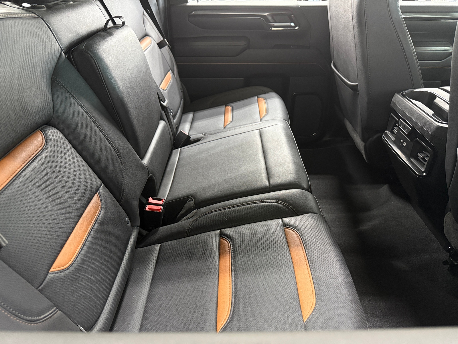 Thumbnail: 2024 GMC Sierra 2500 - 5