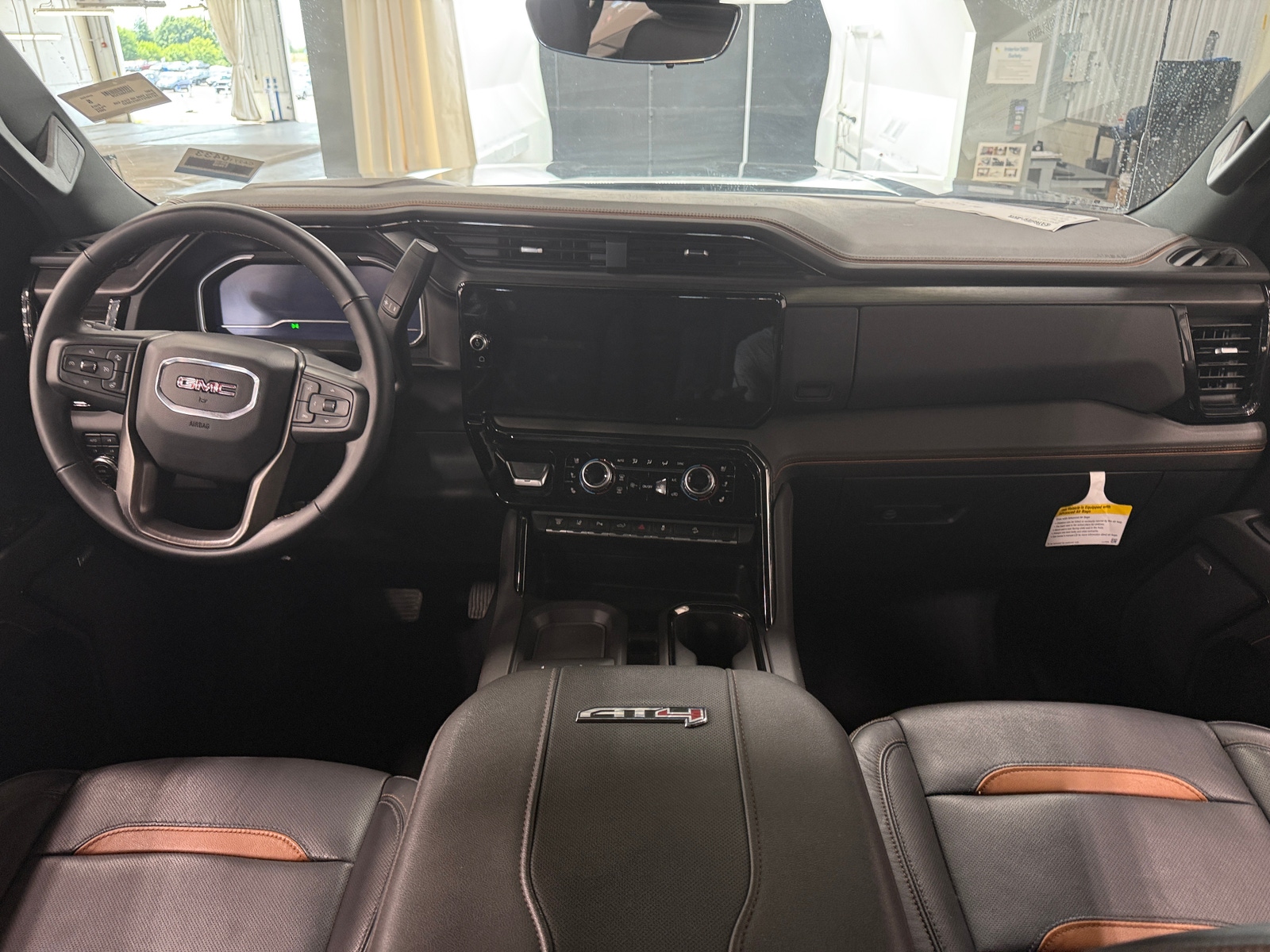 Thumbnail: 2024 GMC Sierra 2500 - 2