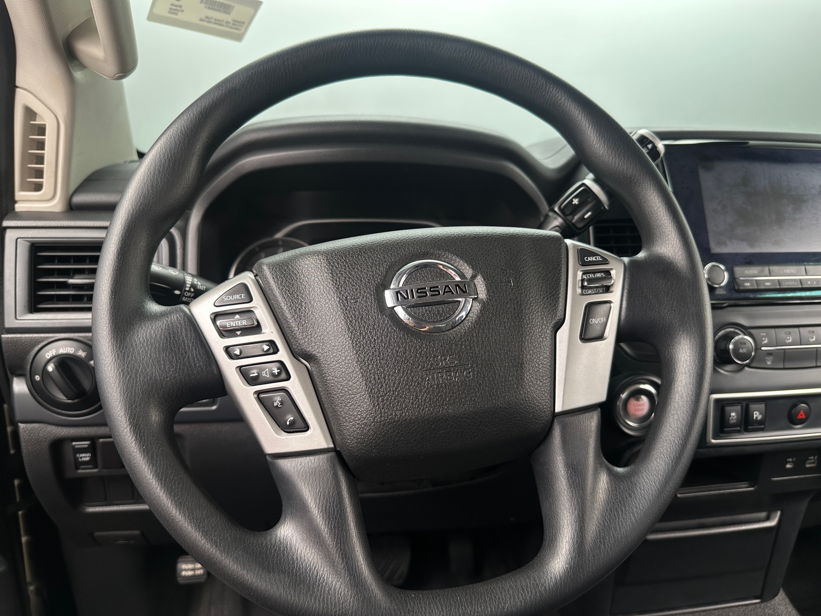 Thumbnail: 2022 Nissan Titan - 5