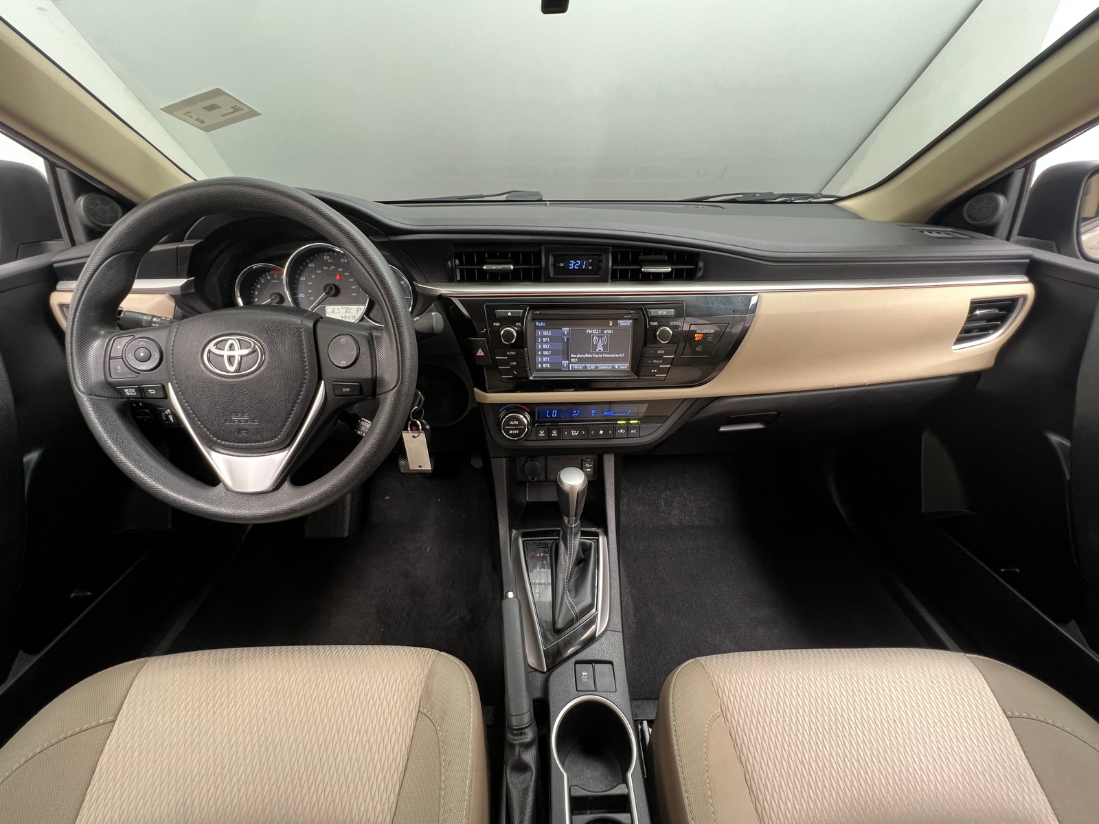 Thumbnail: 2014 Toyota Corolla - 3