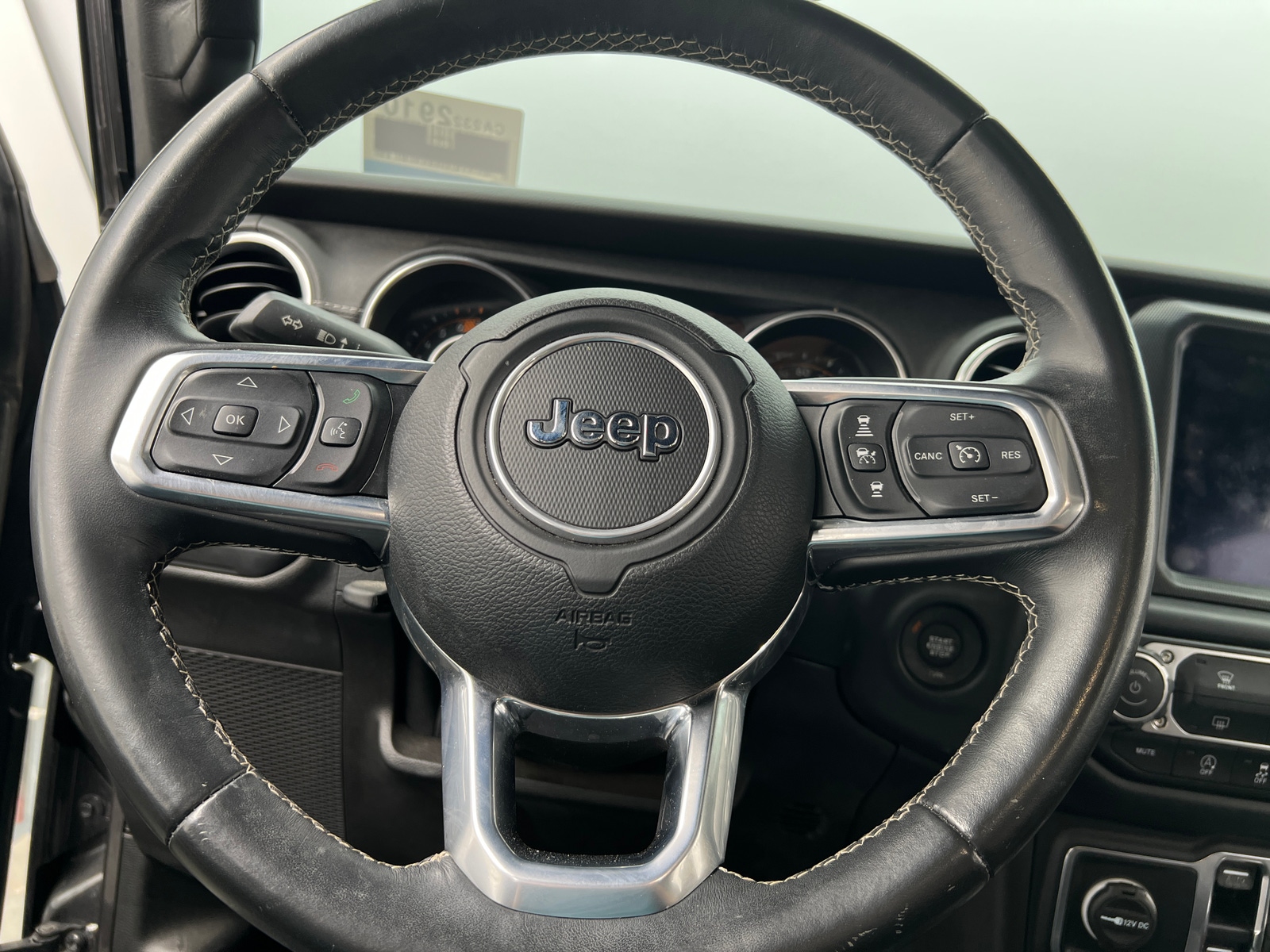 Thumbnail: 2019 Jeep Wrangler - 4