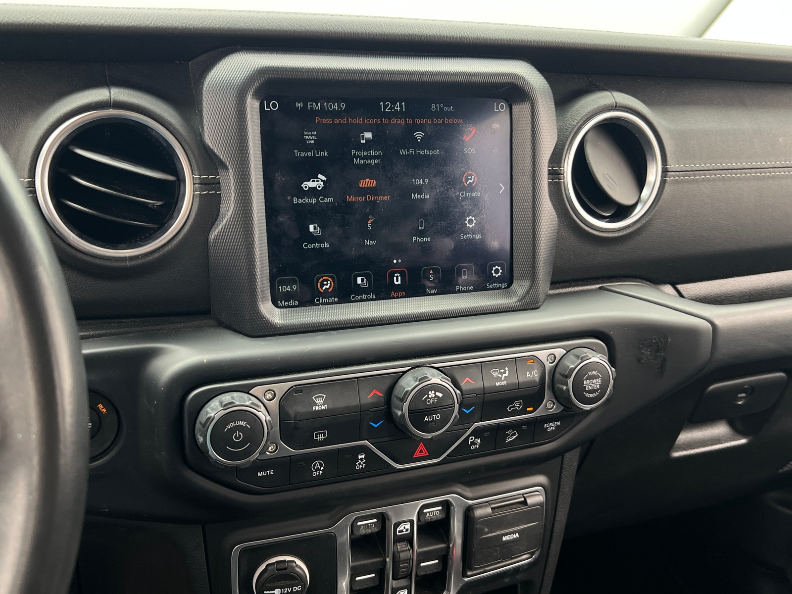 Thumbnail: 2019 Jeep Wrangler - 3