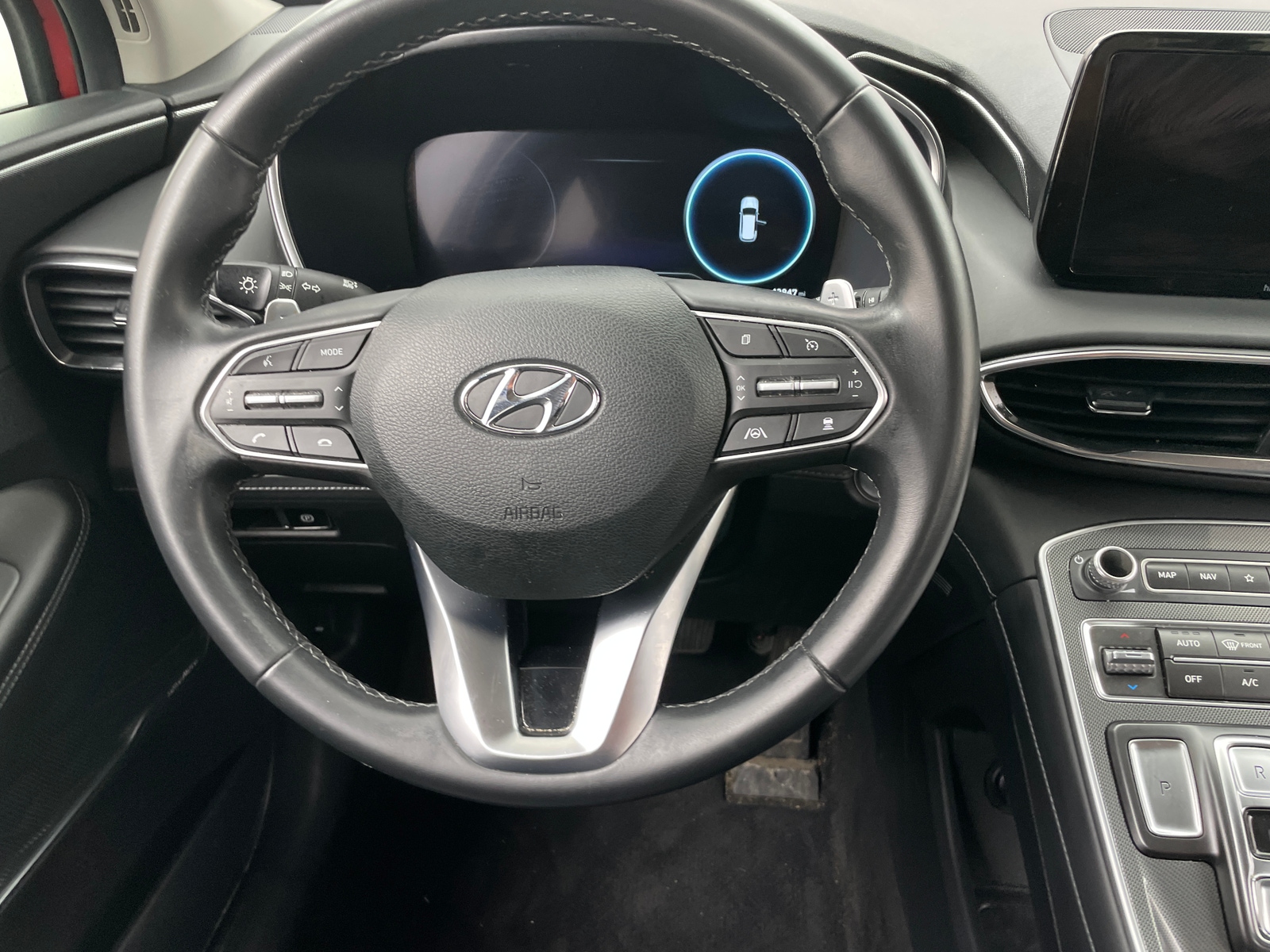 Thumbnail: 2022 Hyundai Santa Fe - 4