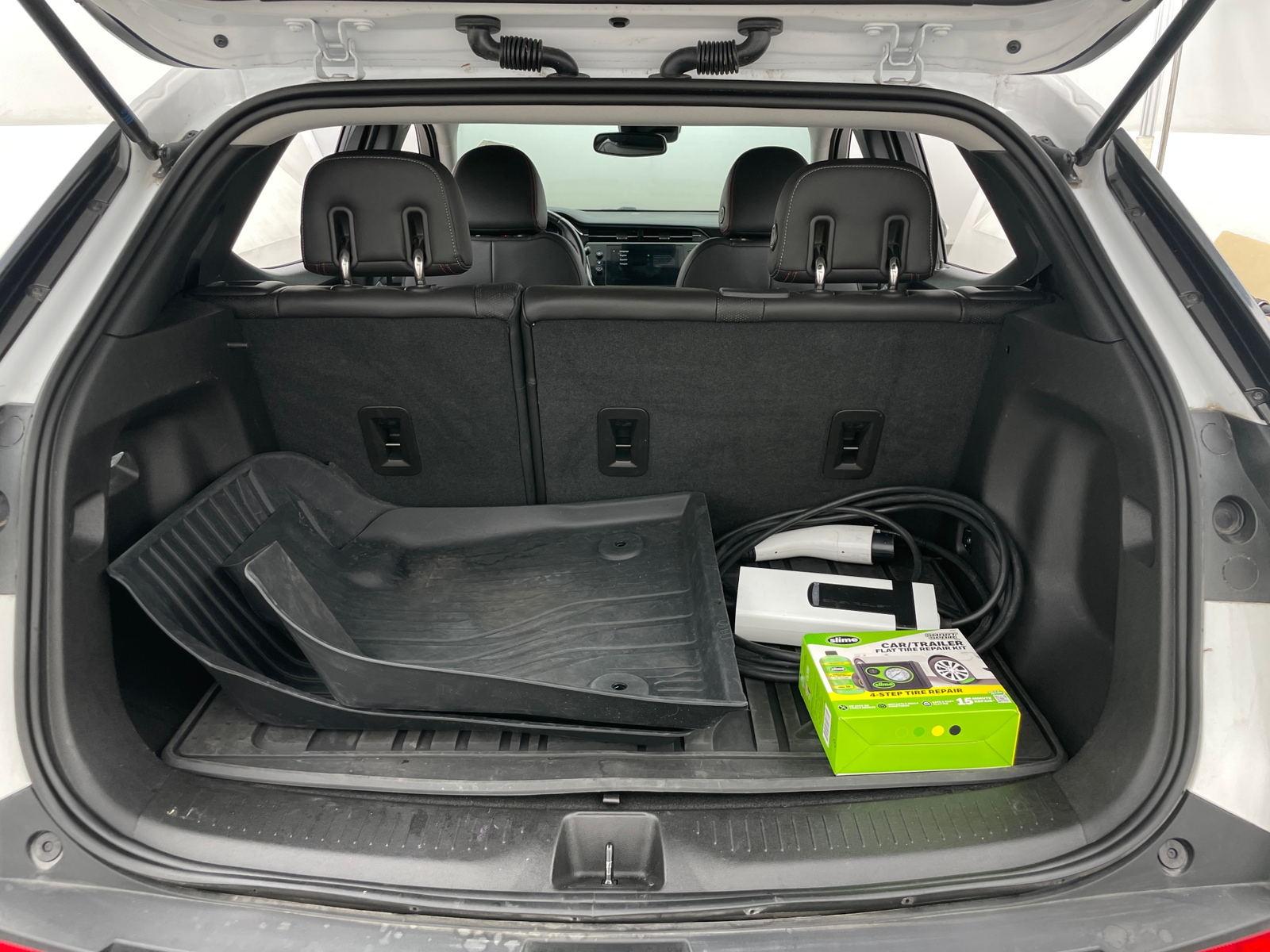Thumbnail: 2023 Chevrolet Bolt EUV - 6
