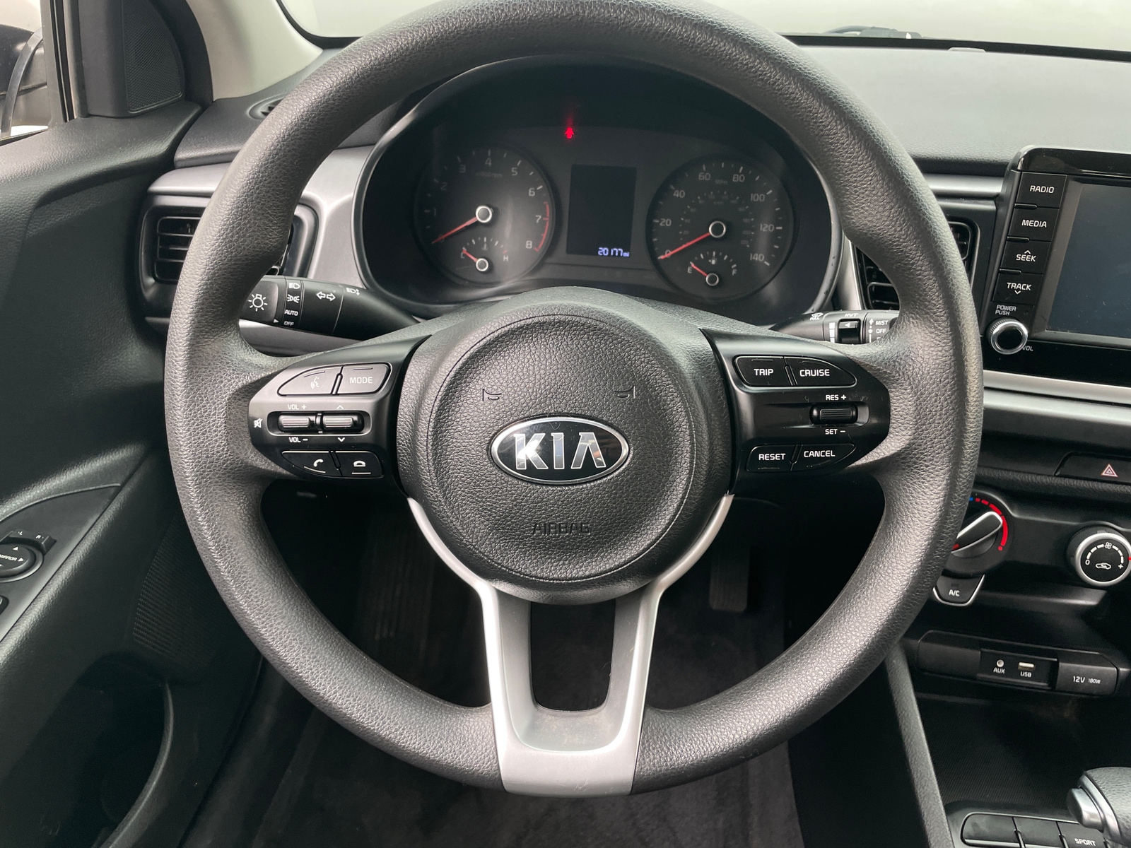 Thumbnail: 2019 Kia Rio - 5