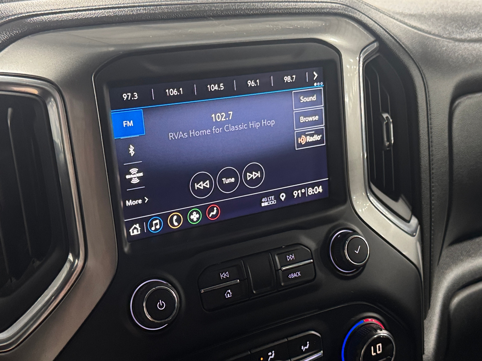 Thumbnail: 2019 Chevrolet Silverado 1500 - 4