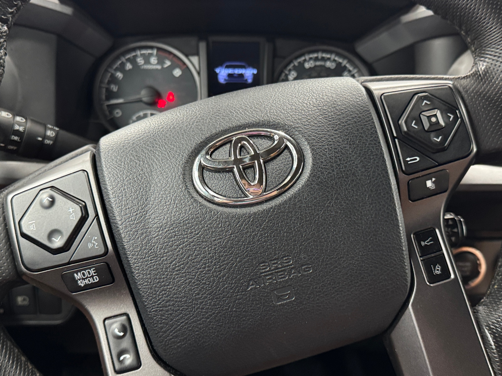 Thumbnail: 2019 Toyota Tacoma - 5
