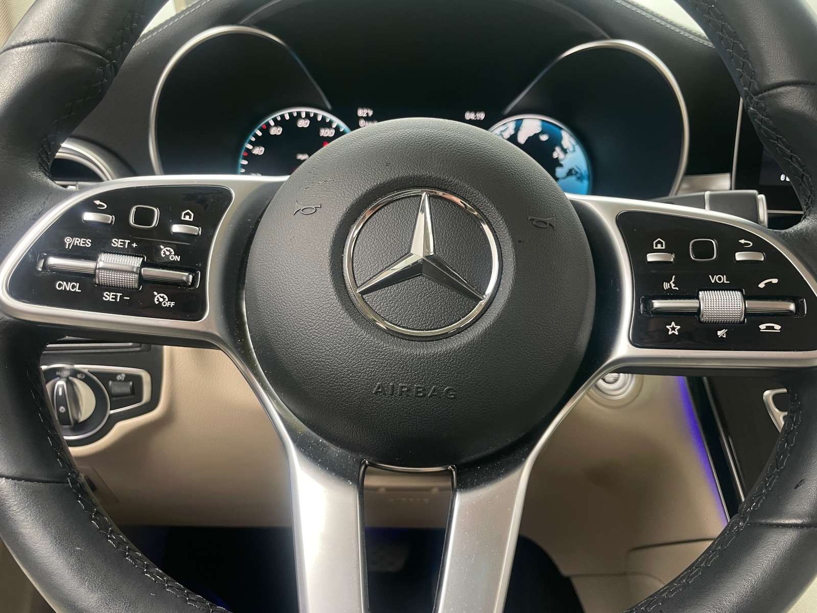 Thumbnail: 2022 Mercedes-Benz GLC - 4