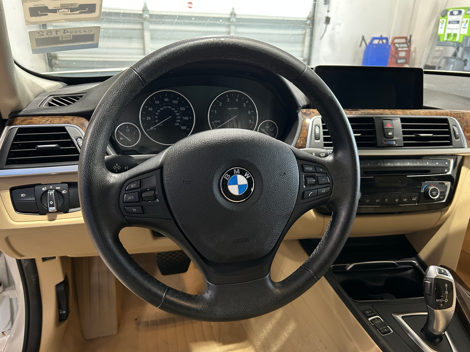 Thumbnail: 2016 BMW 3 Series - 4